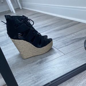 Platform sandals